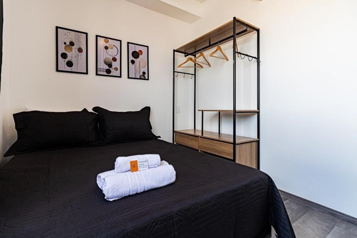 Apartamento Black E White Metro Belem/ar Condicionado *